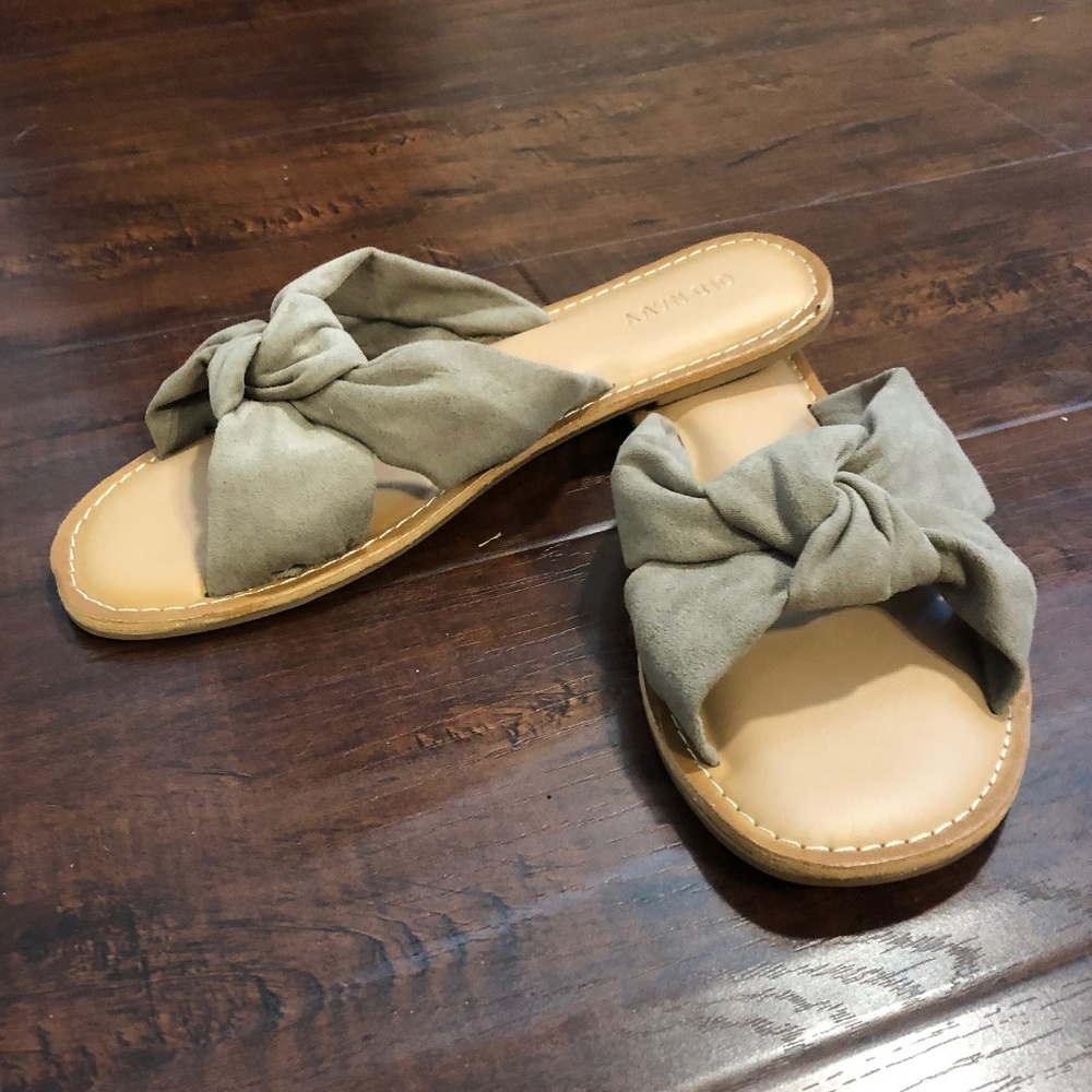 NEW Old Navy Knotted-Twist Slides - Size 7